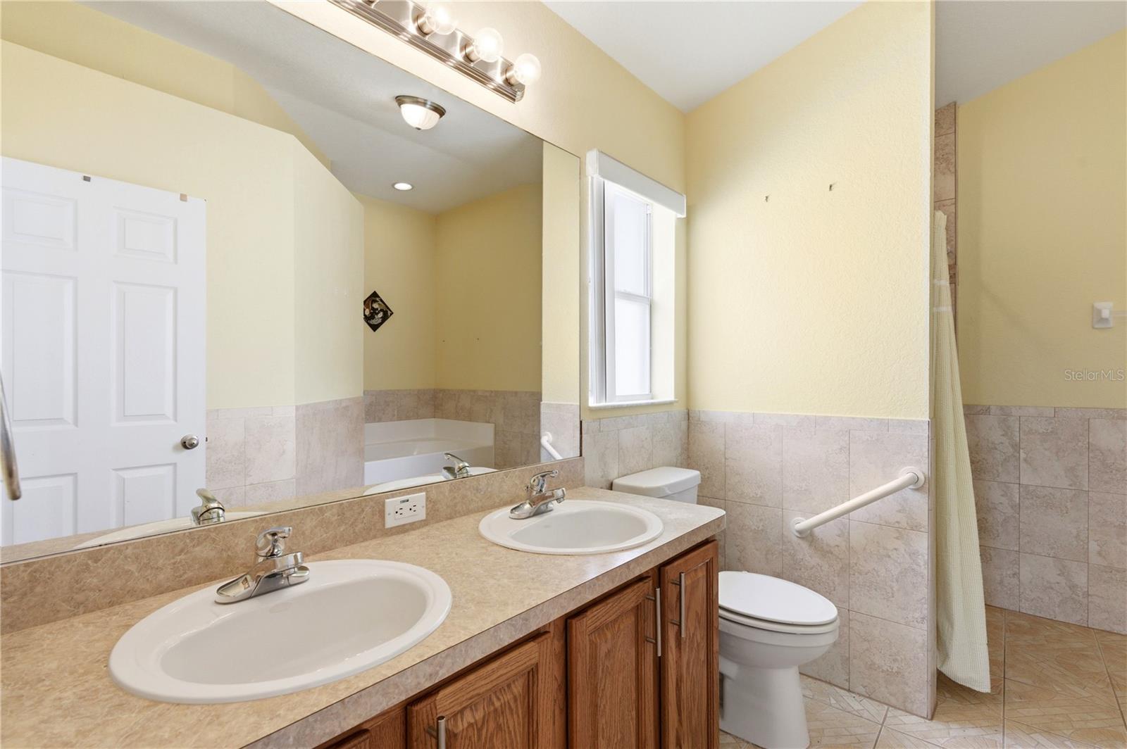 9551 JAYBIRD LN, LAND O LAKES, FL, 34638