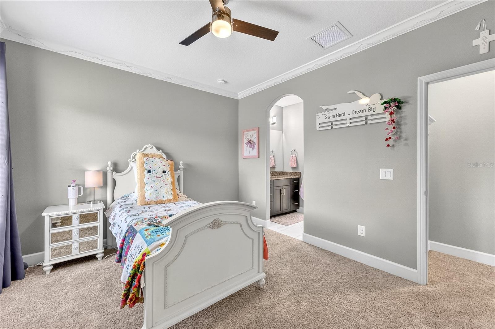 5835 PALMER RANCH PKWY, SARASOTA, FL, 34238