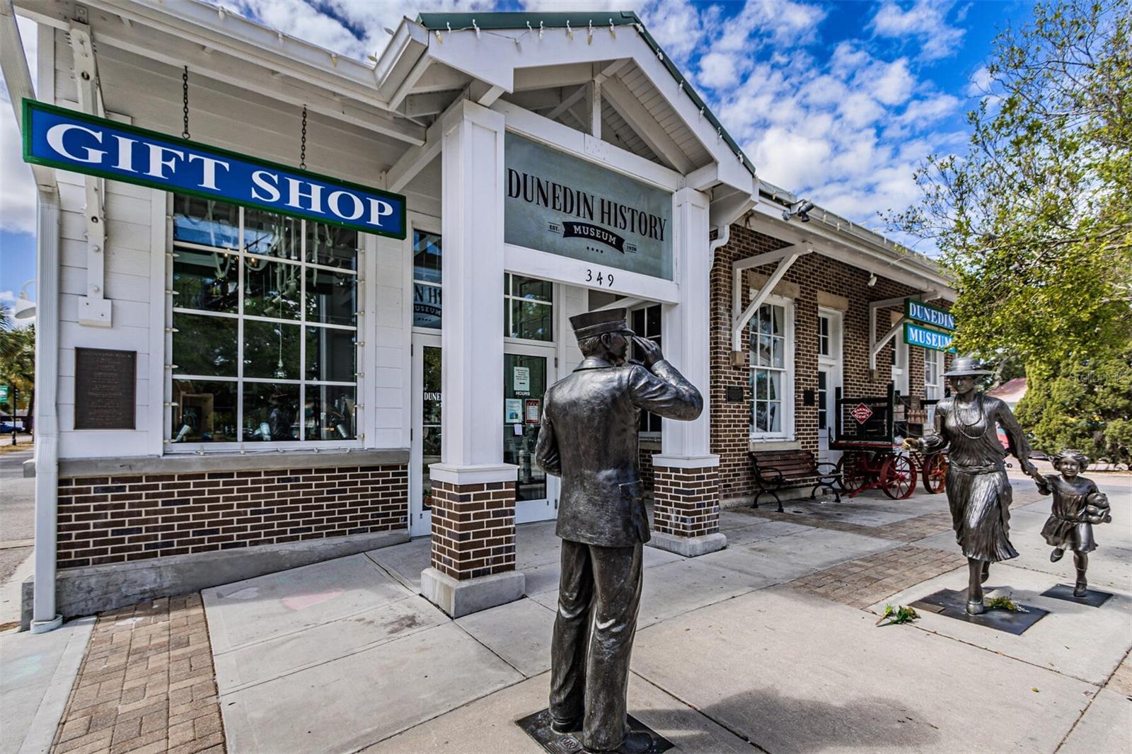 225 GARDEN CIR S, DUNEDIN, FL, 34698