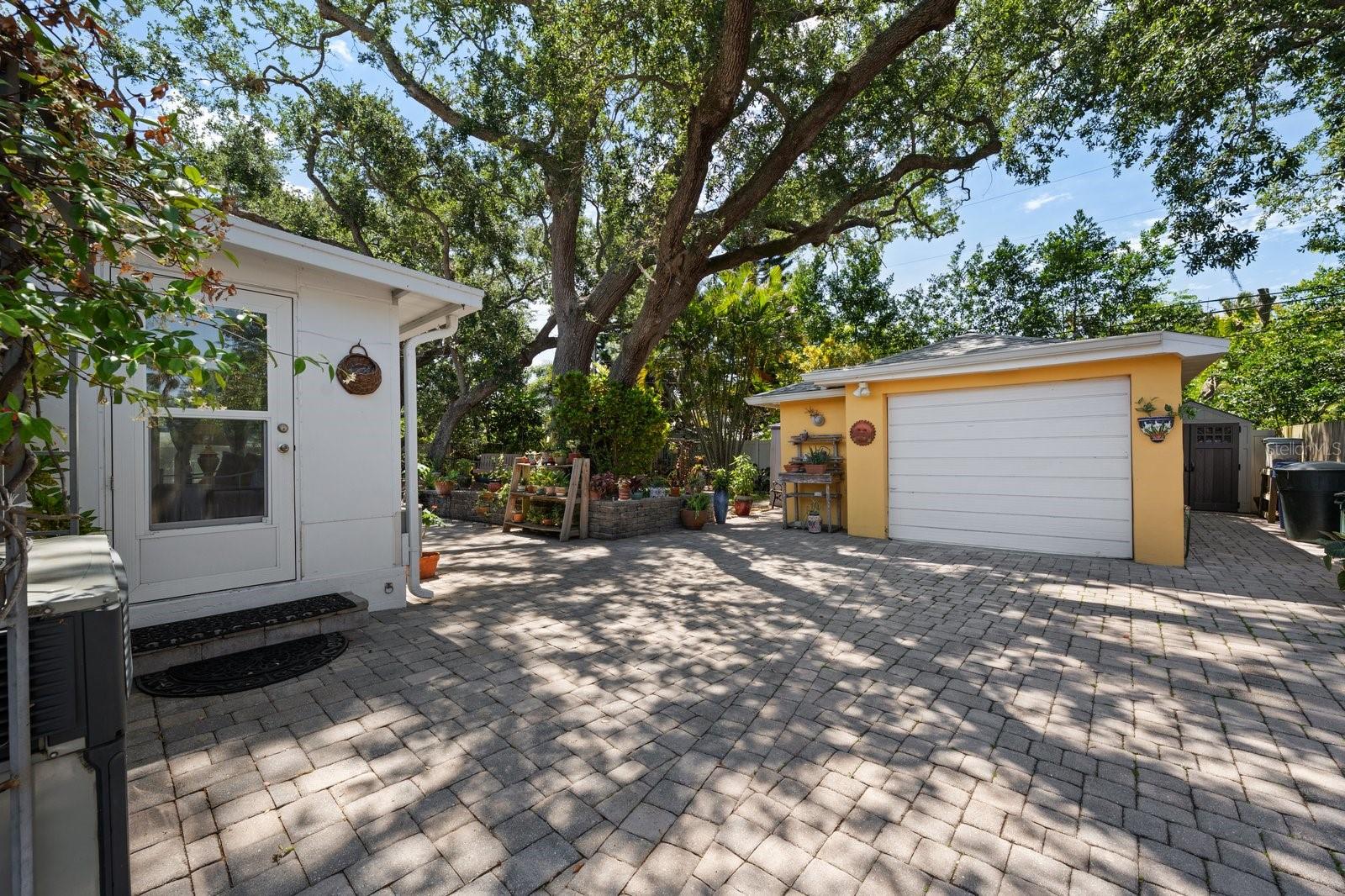 225 GARDEN CIR S, DUNEDIN, FL, 34698