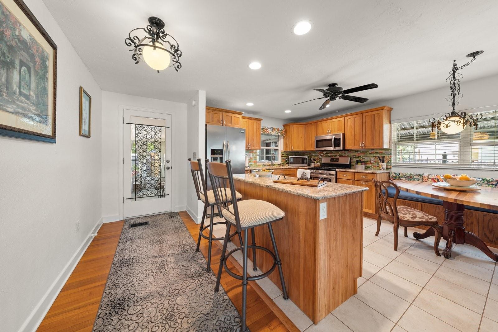 225 GARDEN CIR S, DUNEDIN, FL, 34698