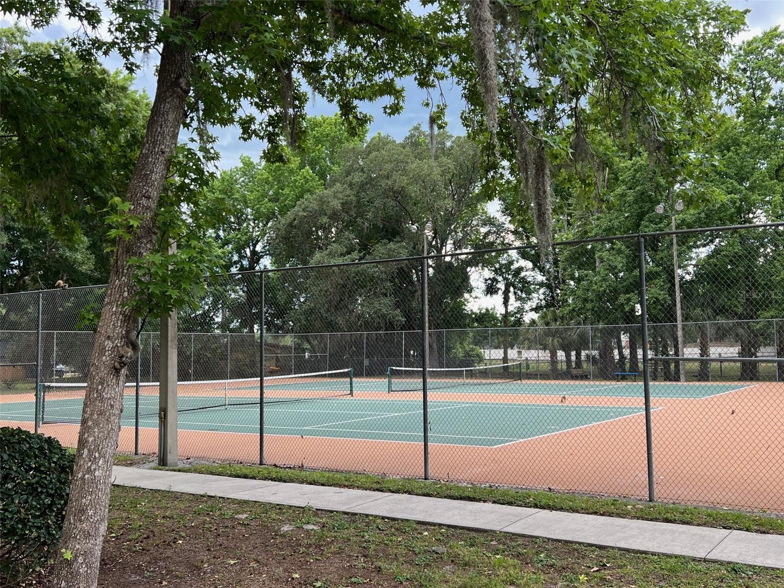 706 LAKESIDE DR, WINTER SPRINGS, FL, 32708