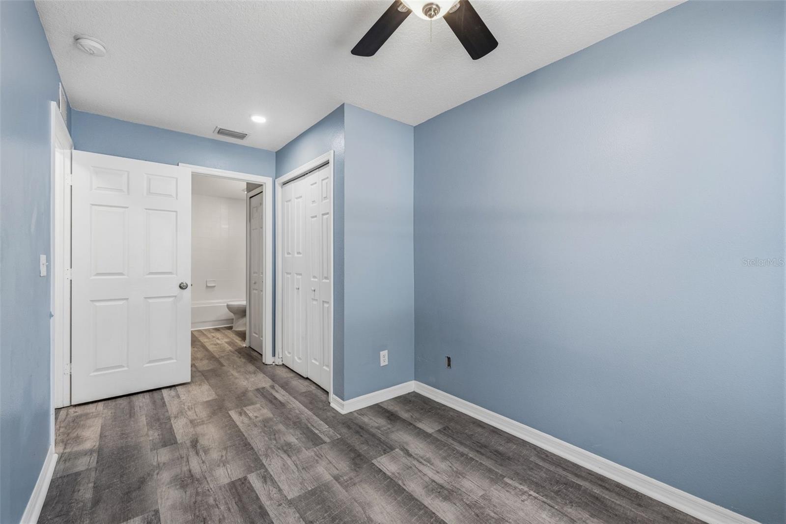 2421 E 17TH AVE, TAMPA, FL, 33605