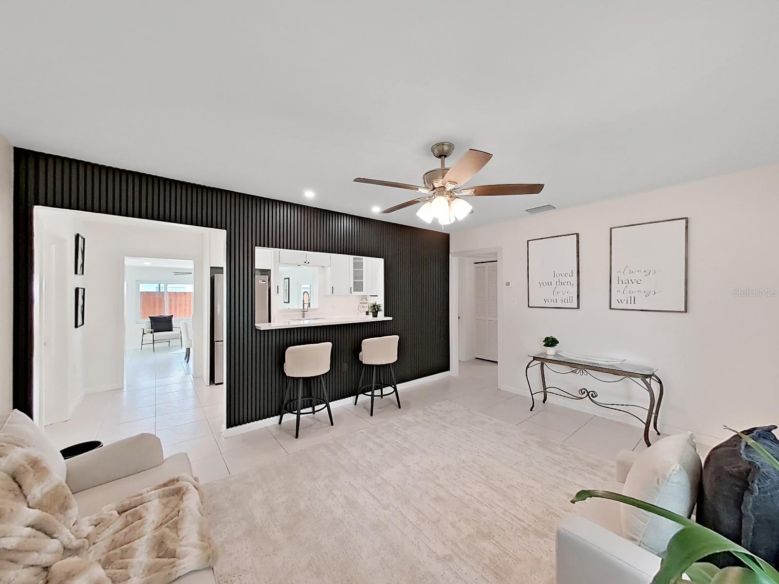 4610 W BAY VILLA AVE, TAMPA, FL, 33611