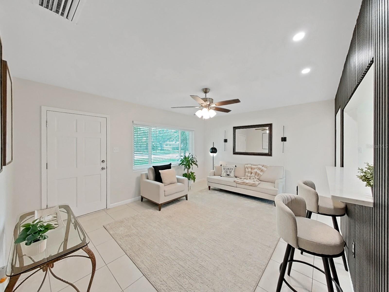 4610 W BAY VILLA AVE, TAMPA, FL, 33611