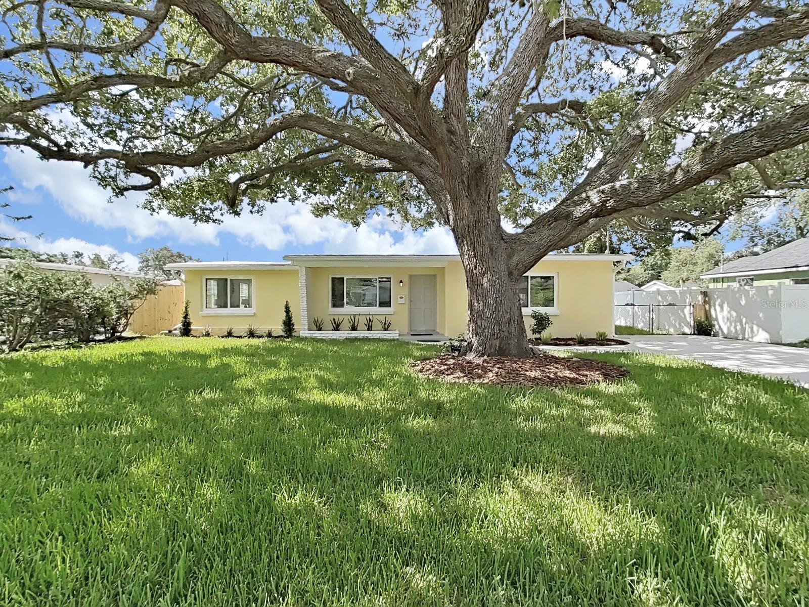 4610 W BAY VILLA AVE, TAMPA, FL, 33611