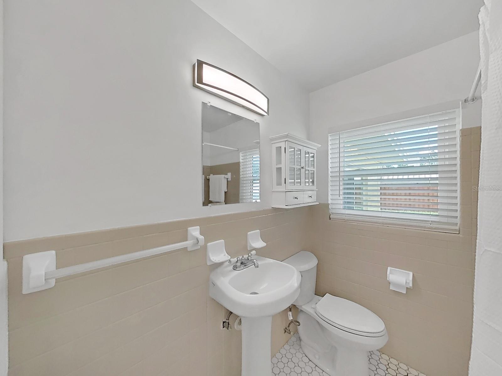 4610 W BAY VILLA AVE, TAMPA, FL, 33611