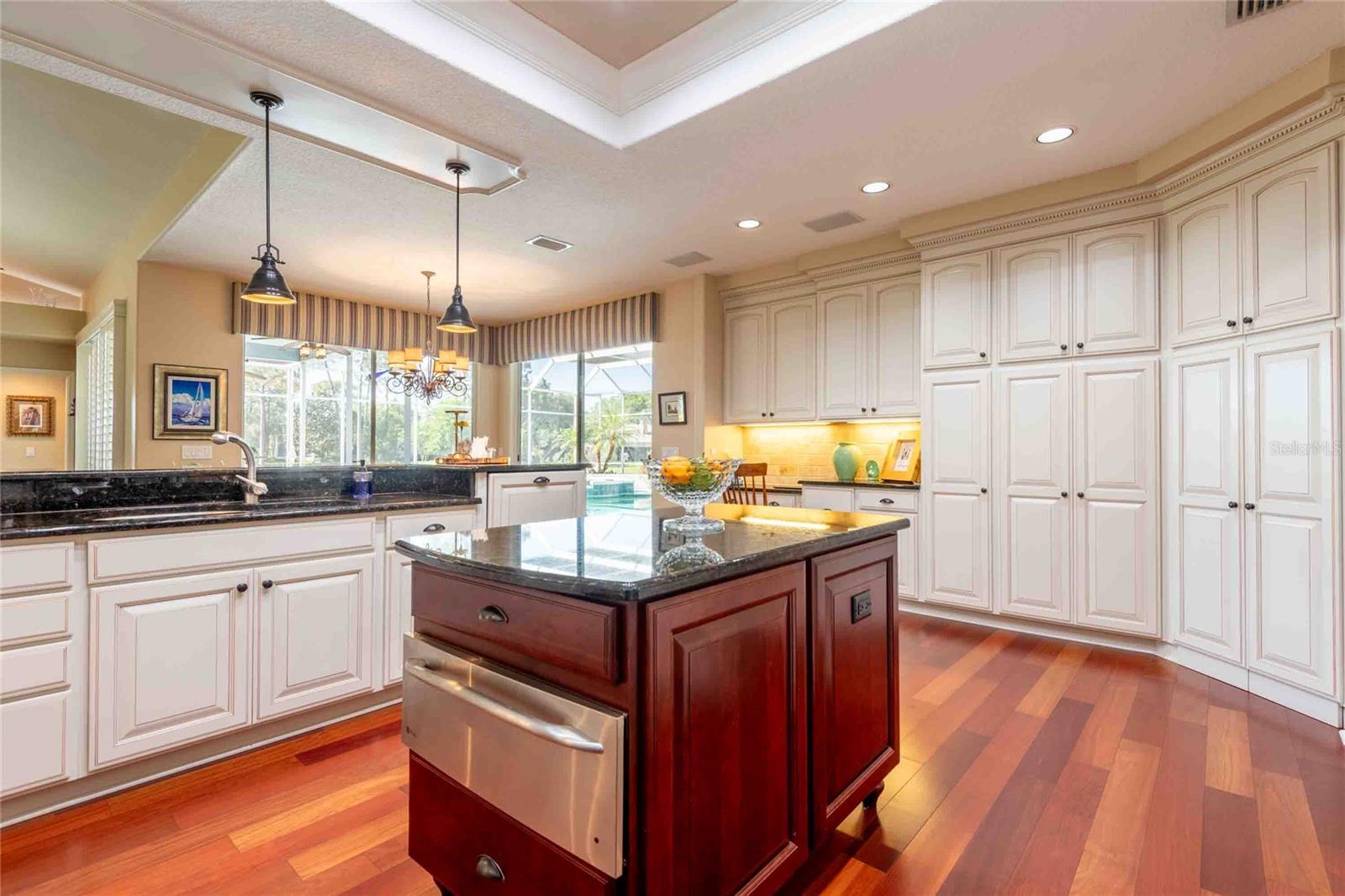 6605 STONINGTON DR N, TAMPA, FL, 33647