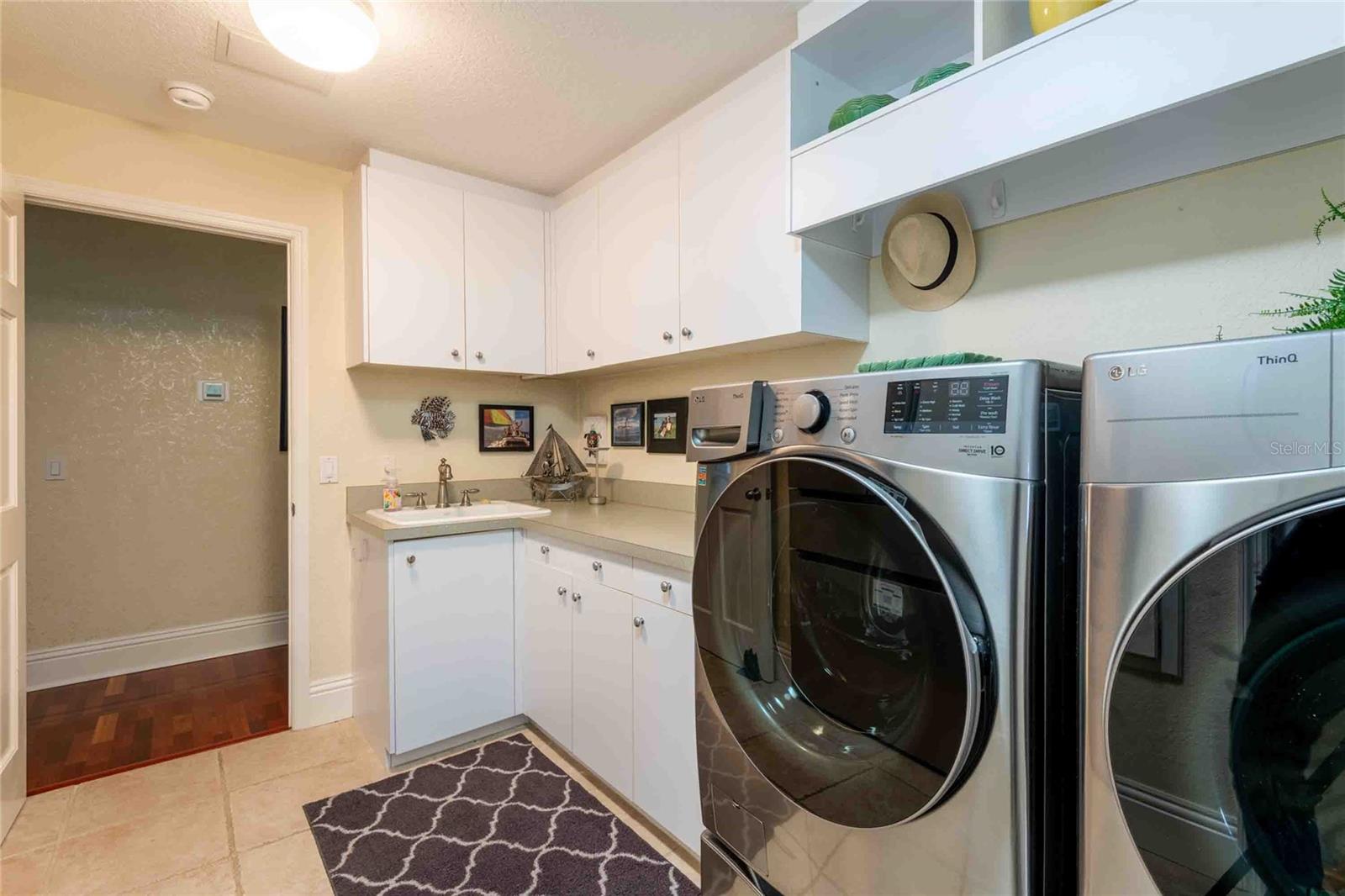 6605 STONINGTON DR N, TAMPA, FL, 33647