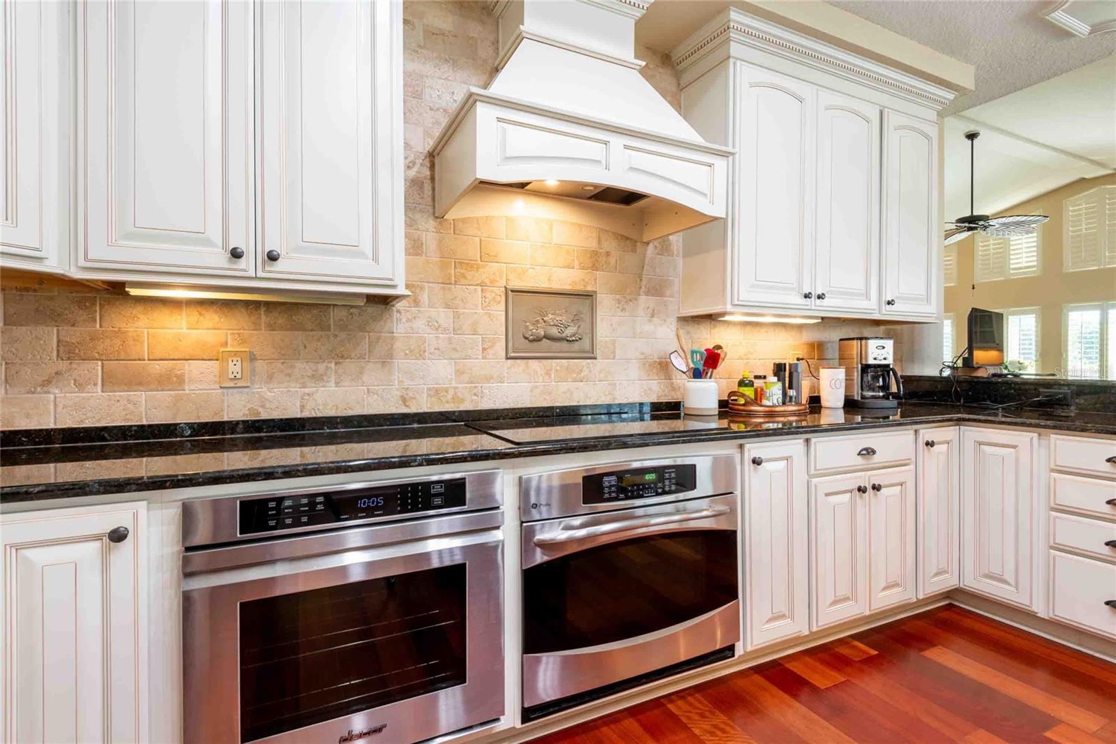 6605 STONINGTON DR N, TAMPA, FL, 33647