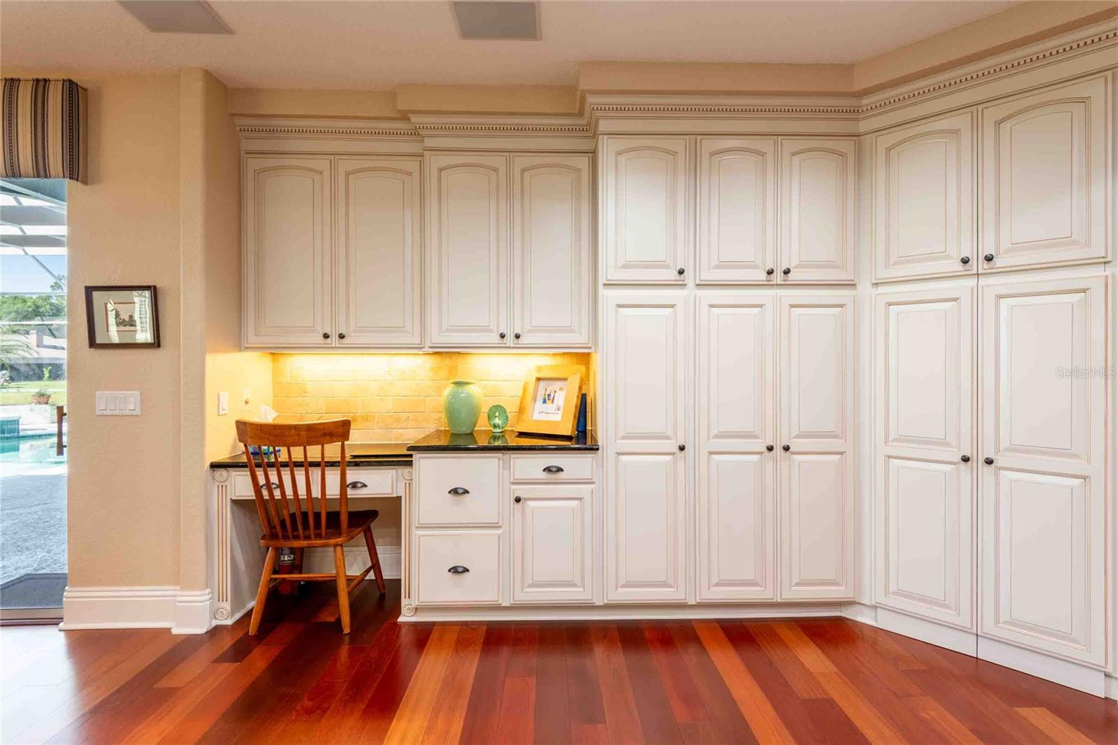 6605 STONINGTON DR N, TAMPA, FL, 33647