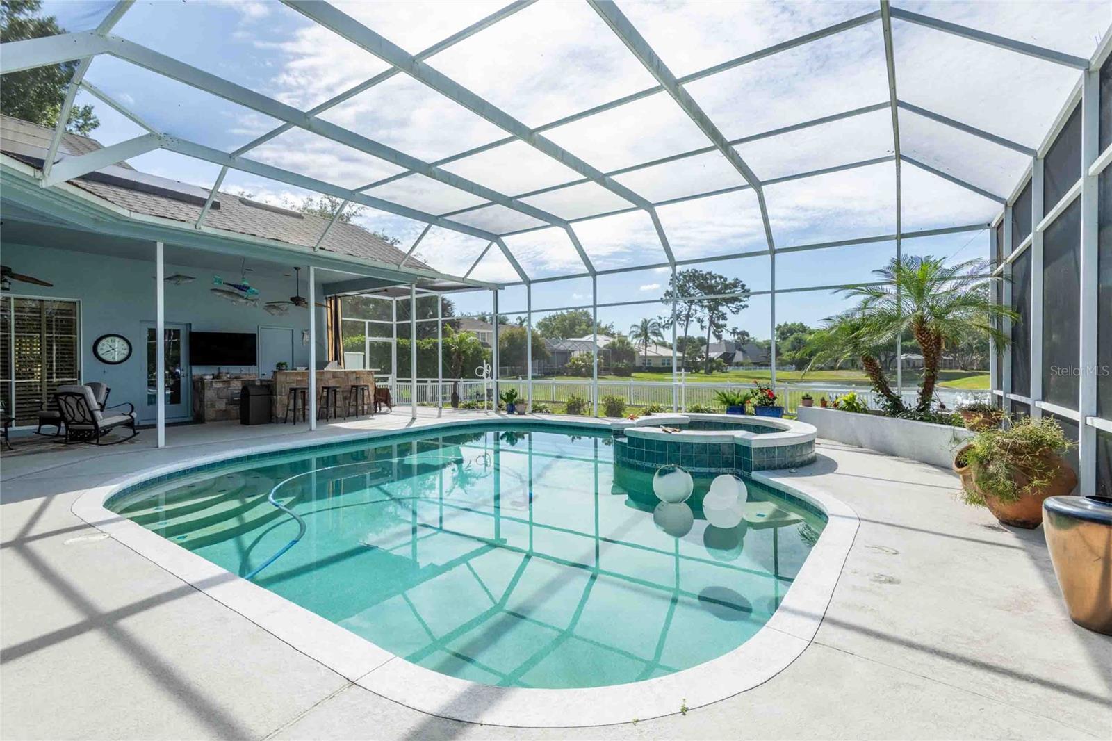 6605 STONINGTON DR N, TAMPA, FL, 33647