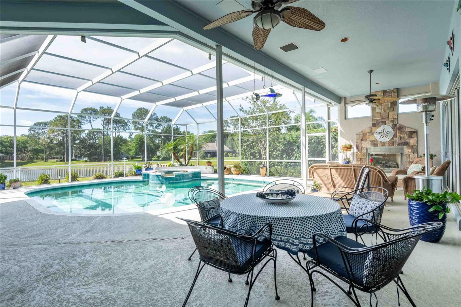 6605 STONINGTON DR N, TAMPA, FL, 33647