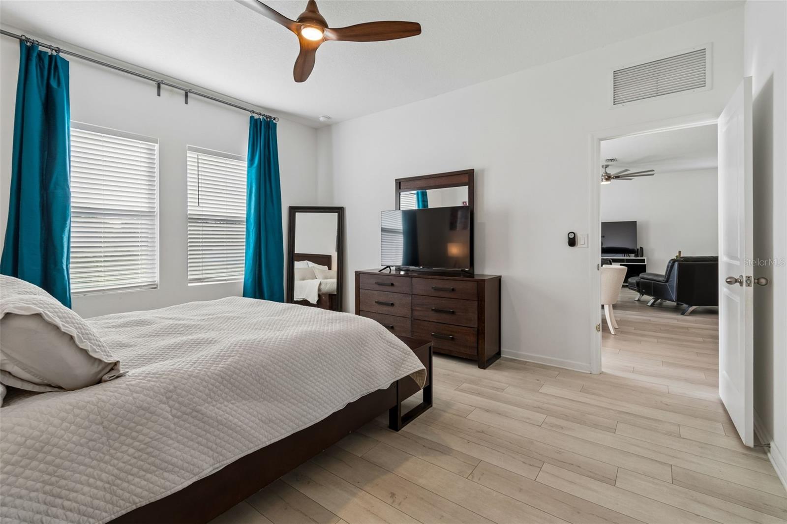 705 GARDEN OAKS SQ, SEFFNER, FL, 33584