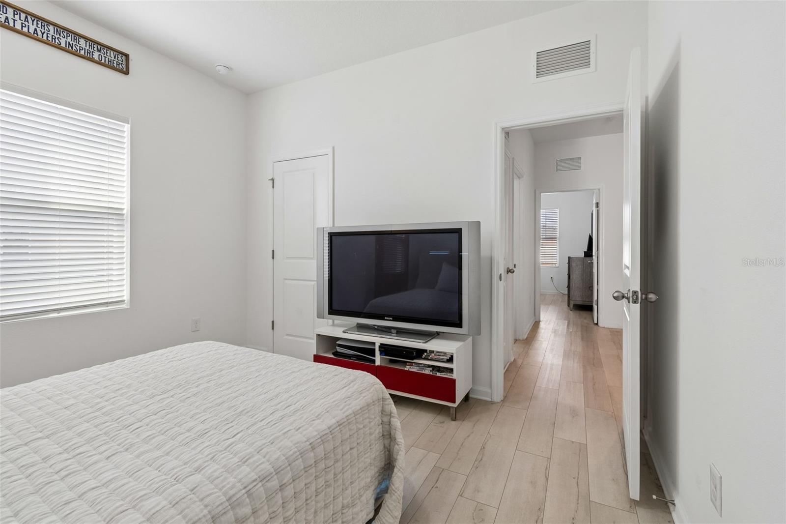 705 GARDEN OAKS SQ, SEFFNER, FL, 33584