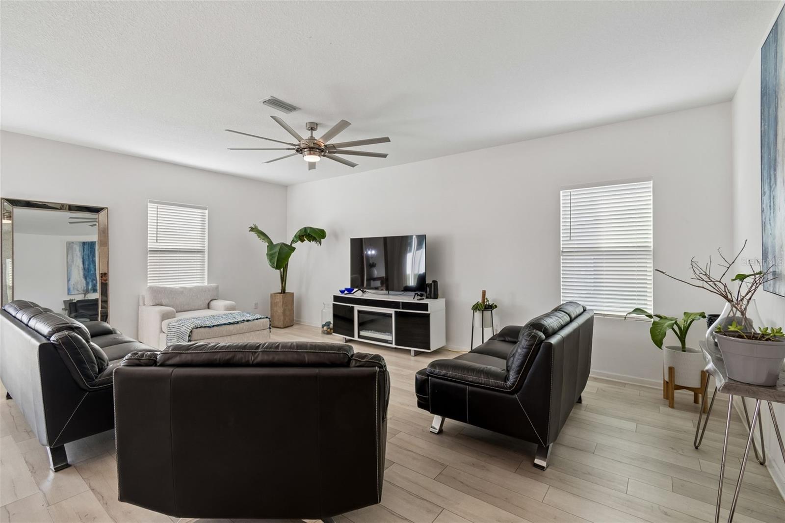 705 GARDEN OAKS SQ, SEFFNER, FL, 33584