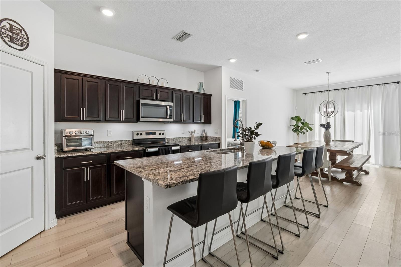 705 GARDEN OAKS SQ, SEFFNER, FL, 33584