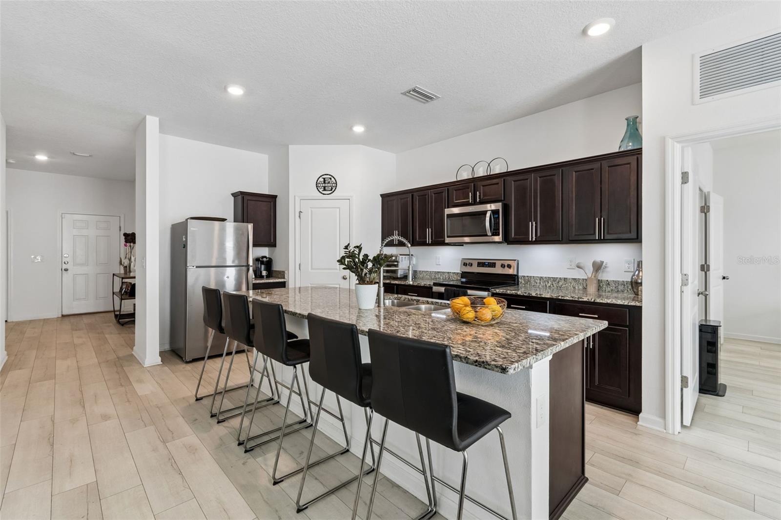 705 GARDEN OAKS SQ, SEFFNER, FL, 33584