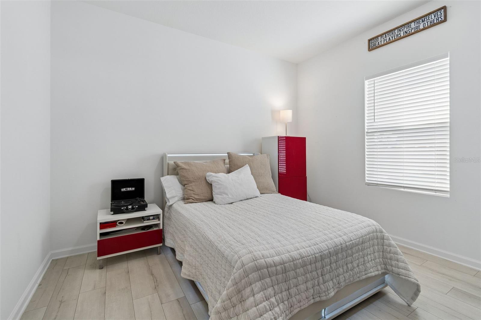 705 GARDEN OAKS SQ, SEFFNER, FL, 33584