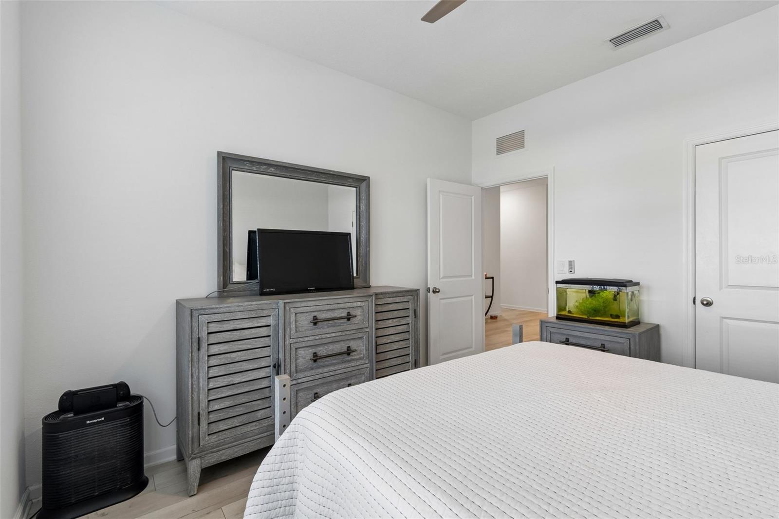 705 GARDEN OAKS SQ, SEFFNER, FL, 33584