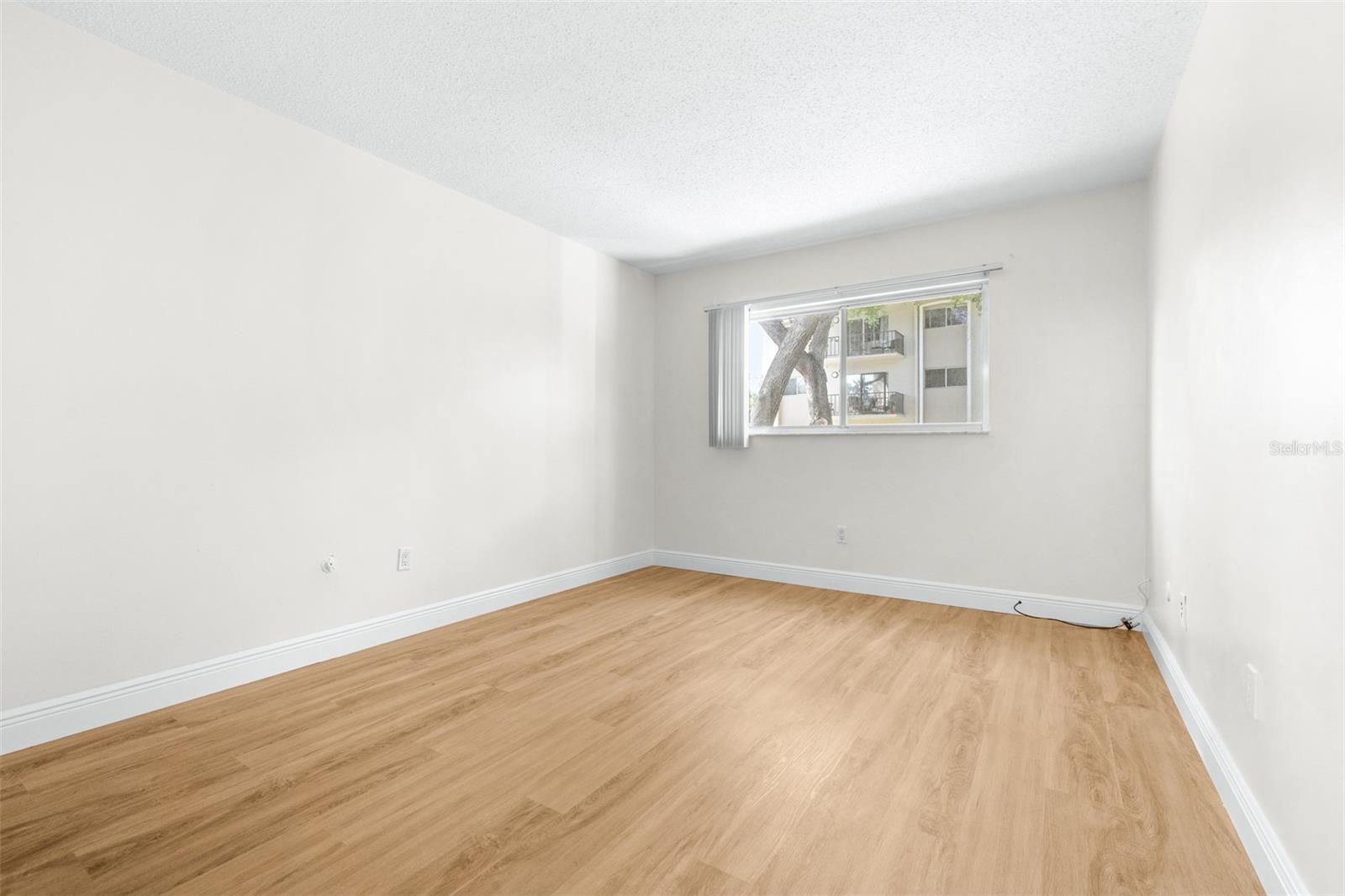 4606 W GRAY ST #107, TAMPA, FL, 33609