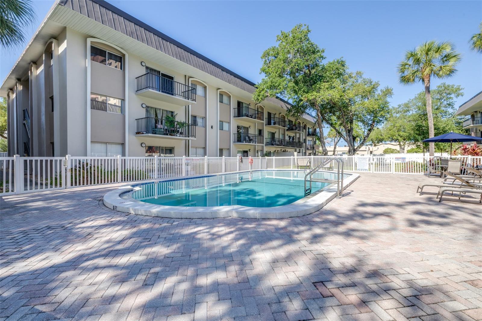 4606 W GRAY ST #107, TAMPA, FL, 33609