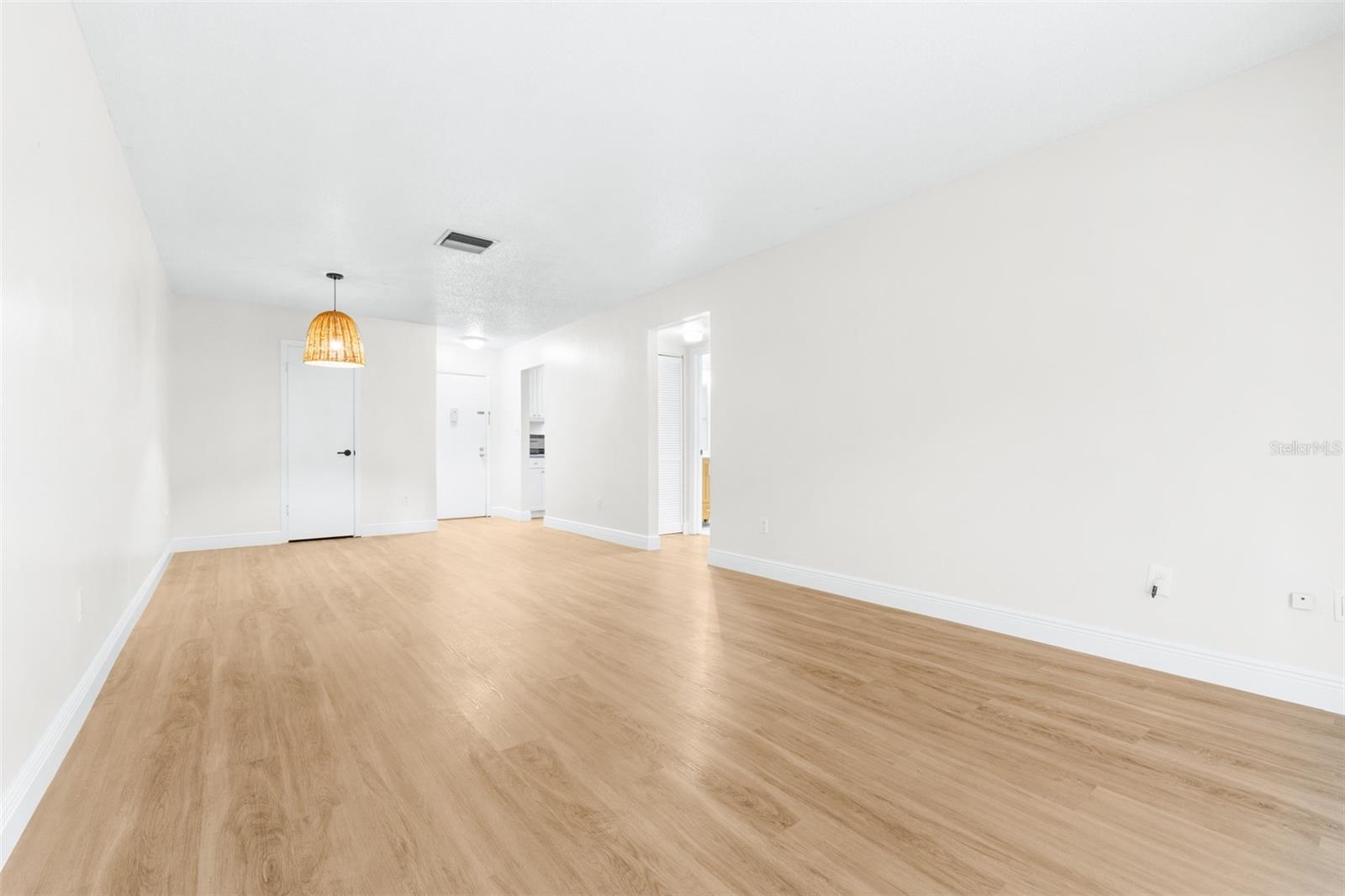 4606 W GRAY ST #107, TAMPA, FL, 33609