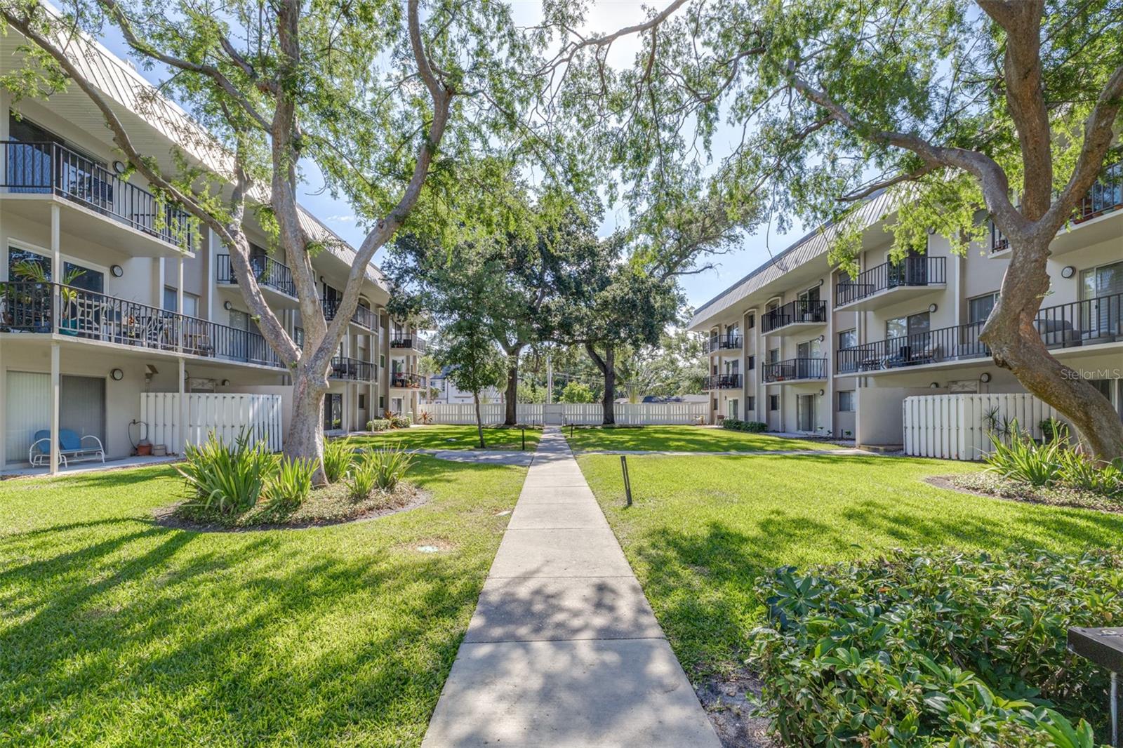 4606 W GRAY ST #107, TAMPA, FL, 33609