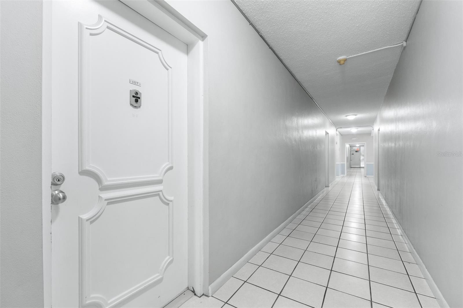 4606 W GRAY ST #107, TAMPA, FL, 33609