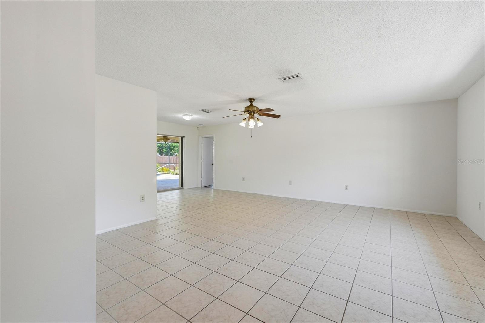 290 MOUNT VERNON DR, VENICE, FL, 34293