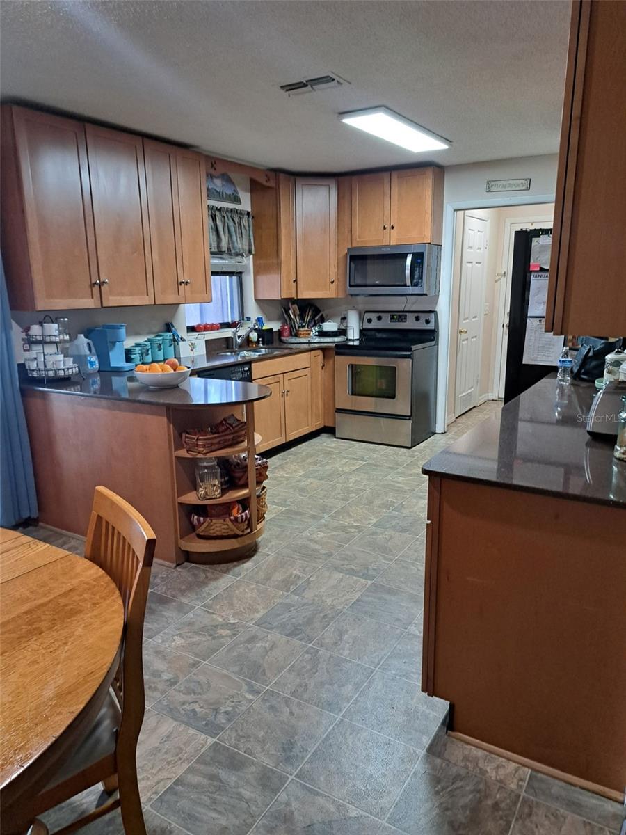 11301 HUGGINS ST, LEESBURG, FL, 34788