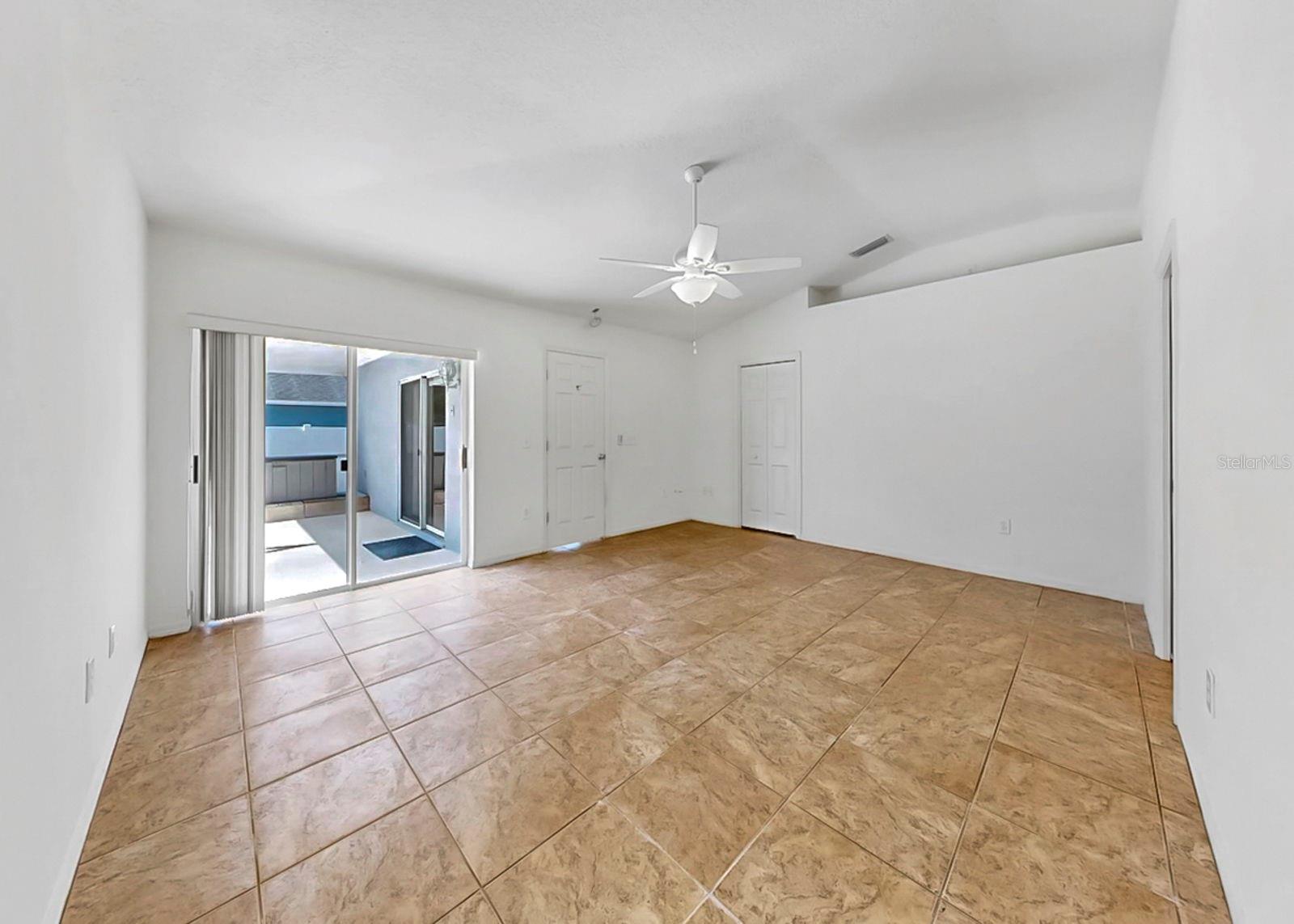 10725 DEEPBROOK DR, RIVERVIEW, FL, 33569