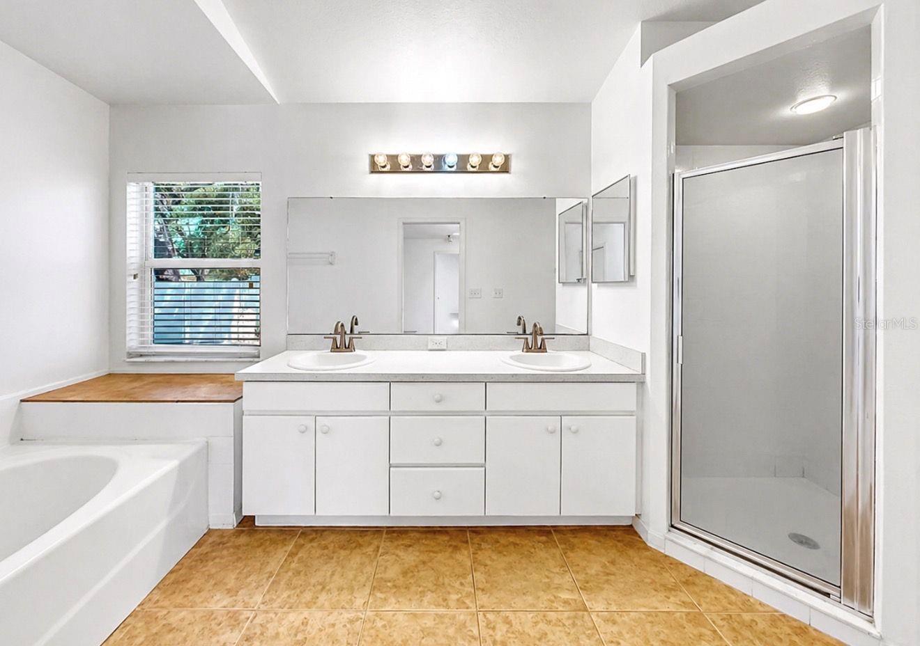 10725 DEEPBROOK DR, RIVERVIEW, FL, 33569