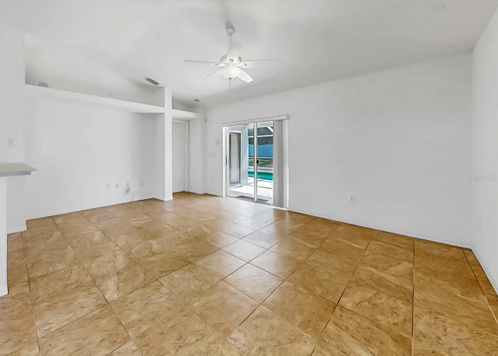 10725 DEEPBROOK DR, RIVERVIEW, FL, 33569