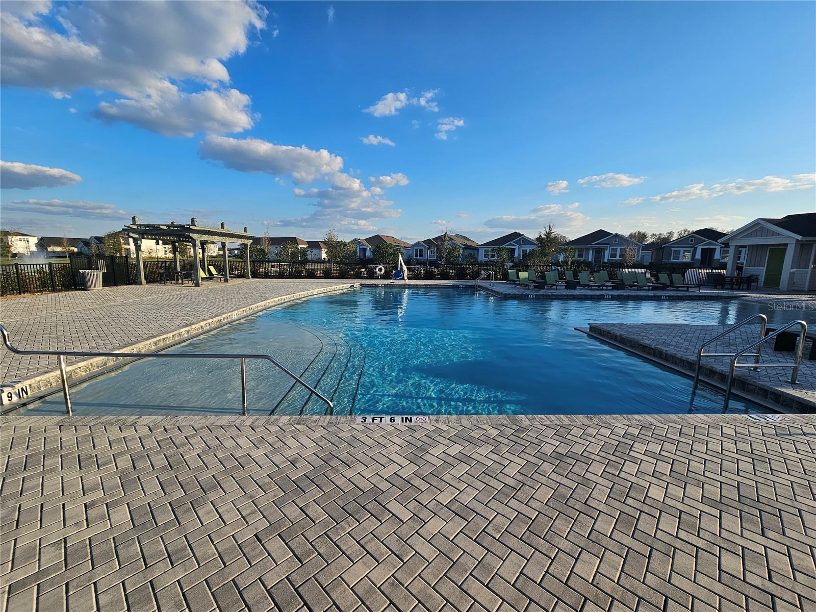 3618 PERSIMMON PARK DR, WESLEY CHAPEL, FL, 33543