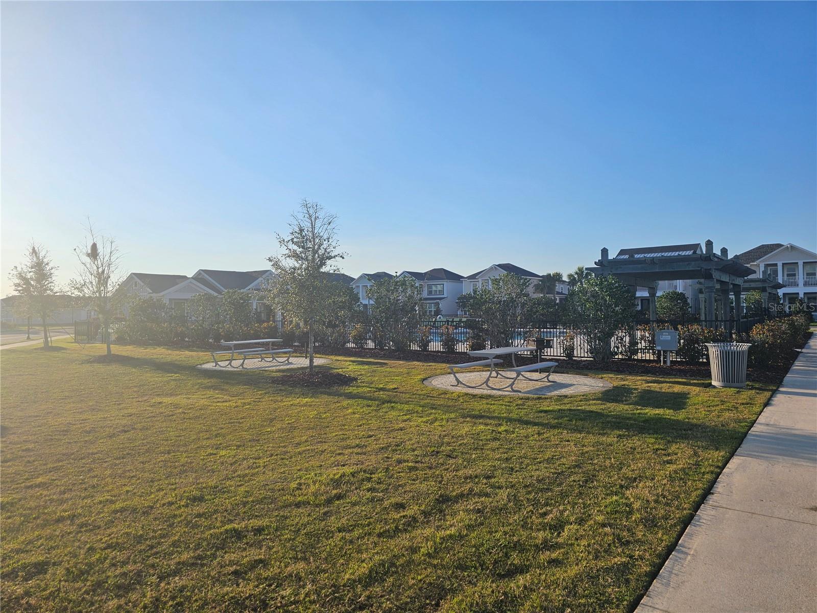 3618 PERSIMMON PARK DR, WESLEY CHAPEL, FL, 33543