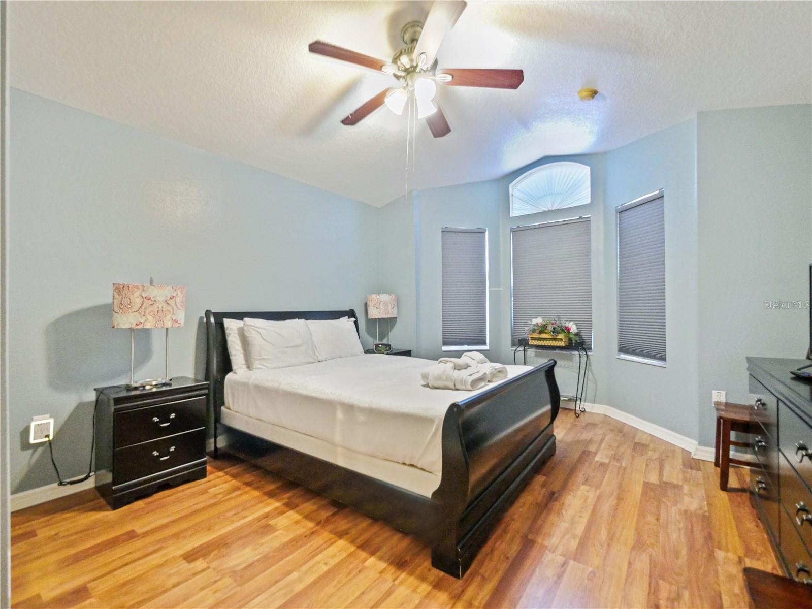 160 HIGH POINT DR, DAVENPORT, FL, 33837