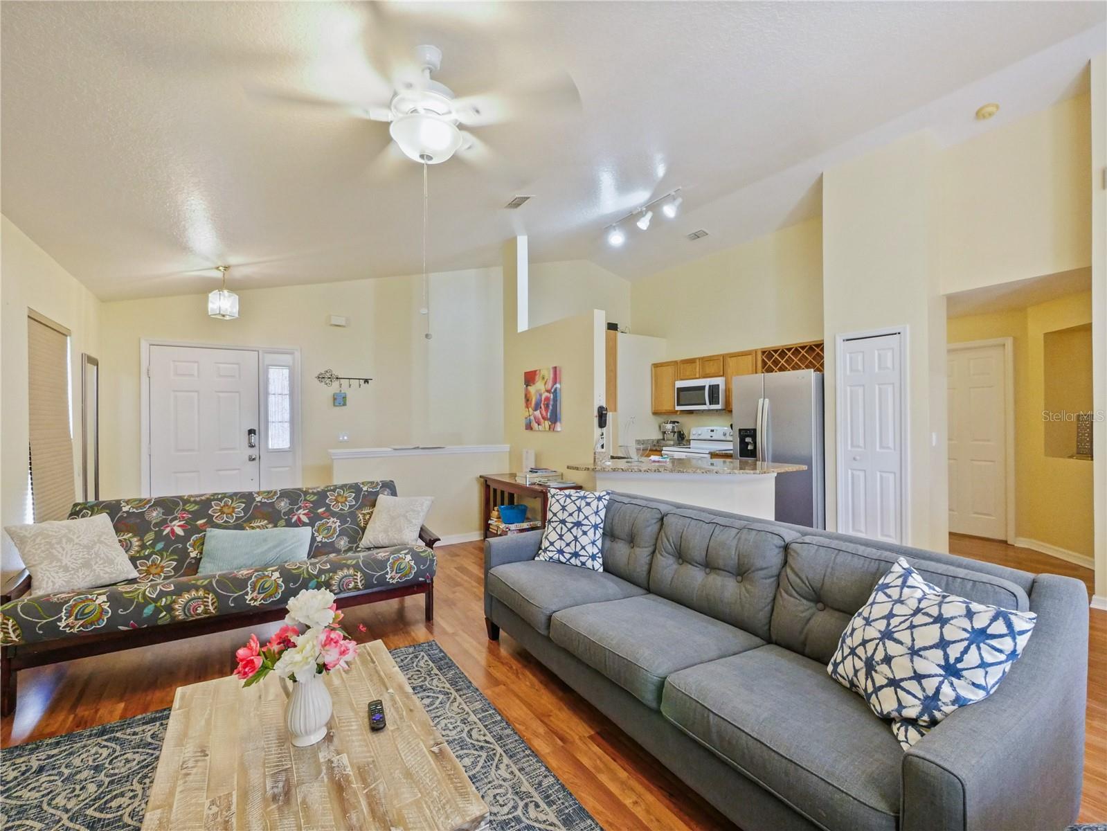 160 HIGH POINT DR, DAVENPORT, FL, 33837