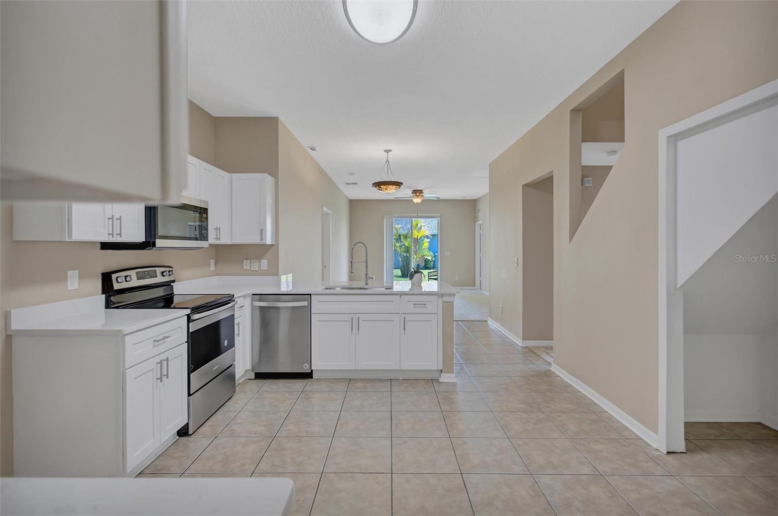 2604 DAKOTA ROCK DR, RUSKIN, FL, 33570
