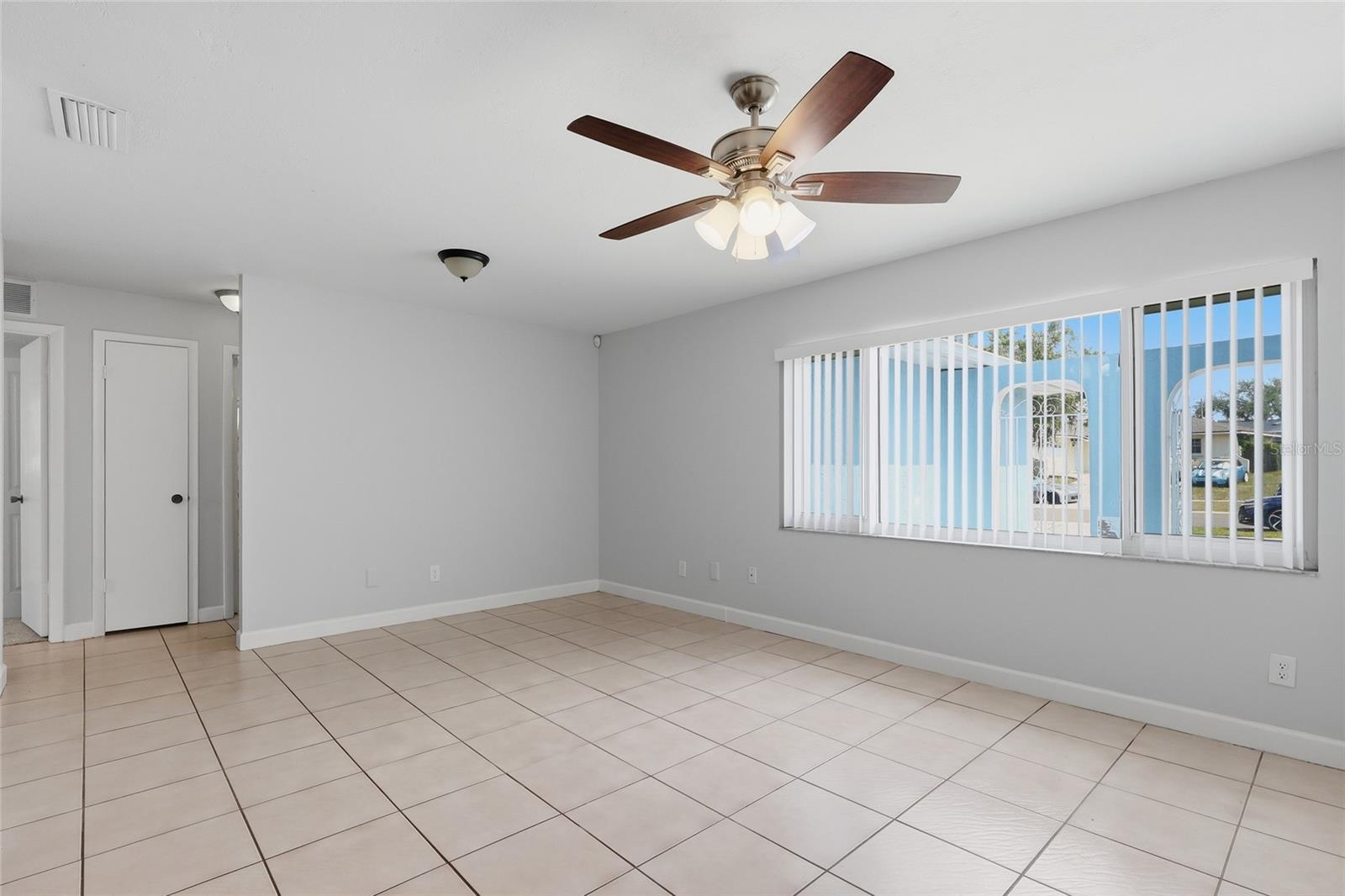 1114 ESTATEWOOD DR, BRANDON, FL, 33510