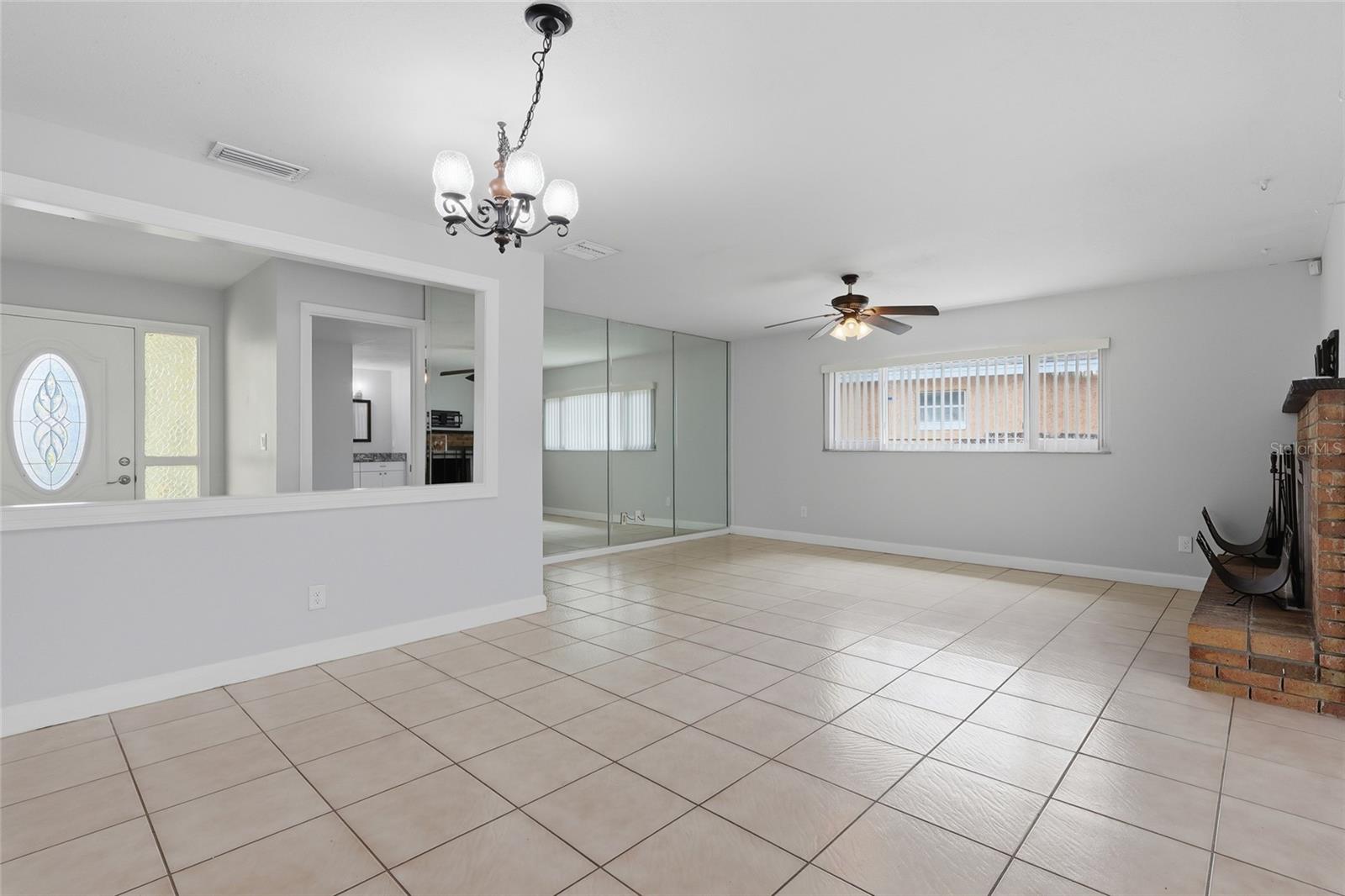 1114 ESTATEWOOD DR, BRANDON, FL, 33510