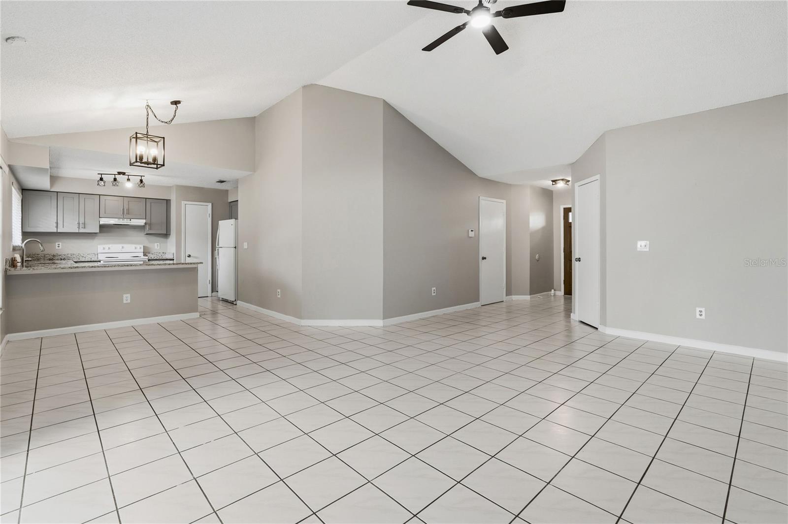 5113 NASHVILLE DR, TAMPA, FL, 33624