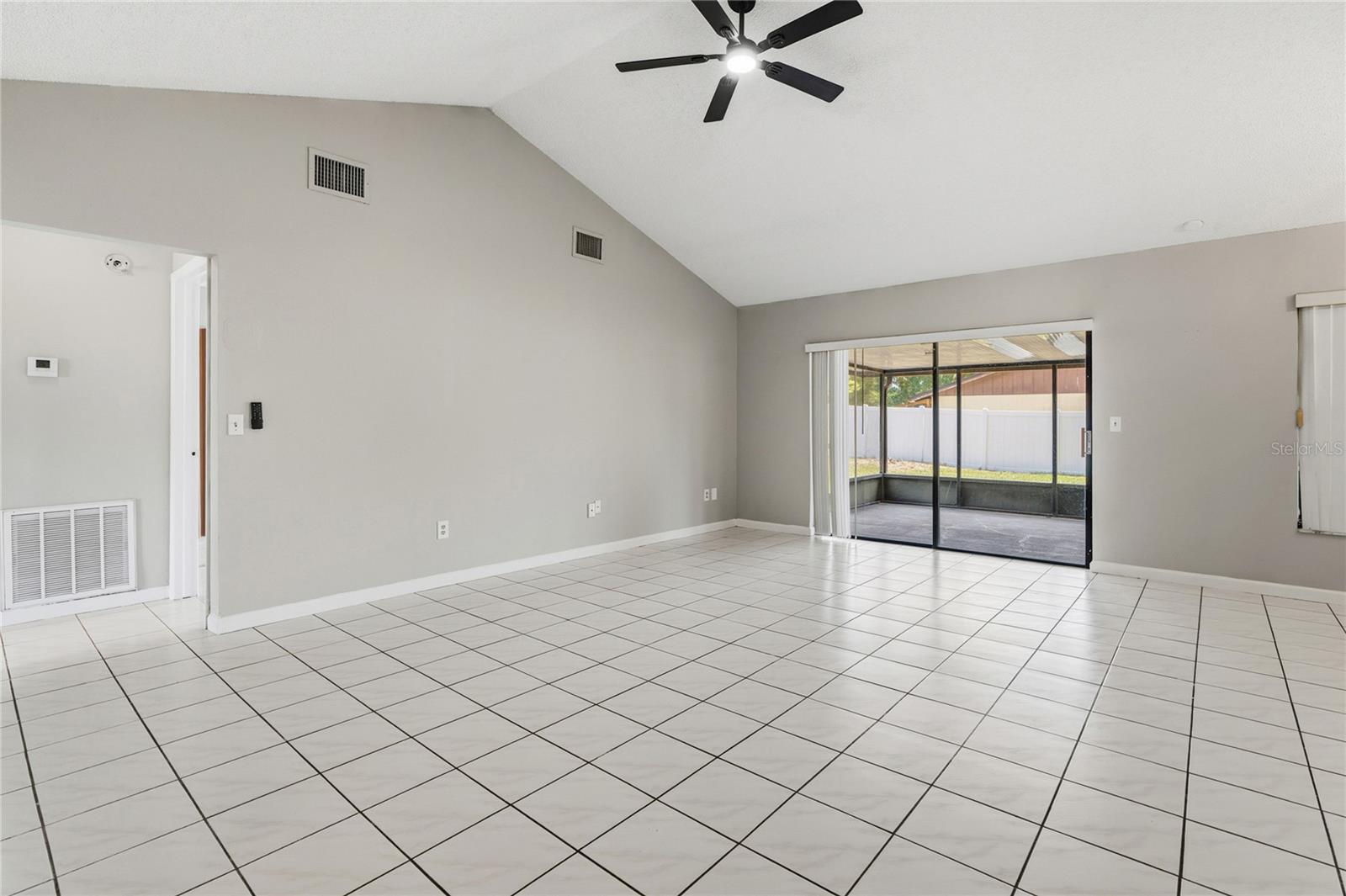 5113 NASHVILLE DR, TAMPA, FL, 33624