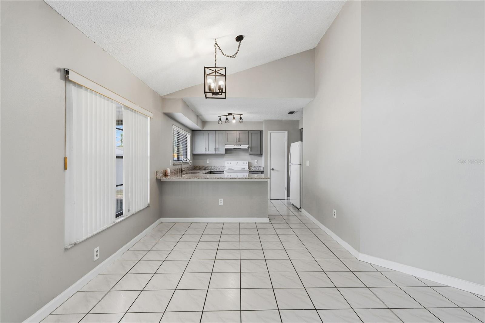 5113 NASHVILLE DR, TAMPA, FL, 33624