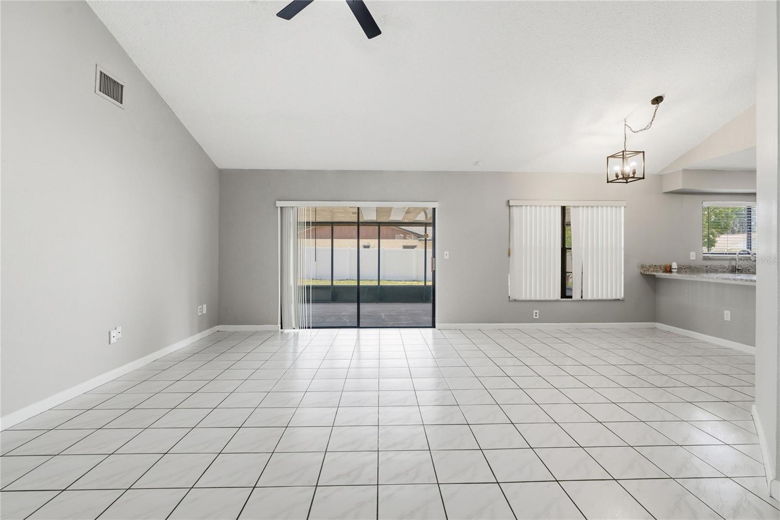 5113 NASHVILLE DR, TAMPA, FL, 33624