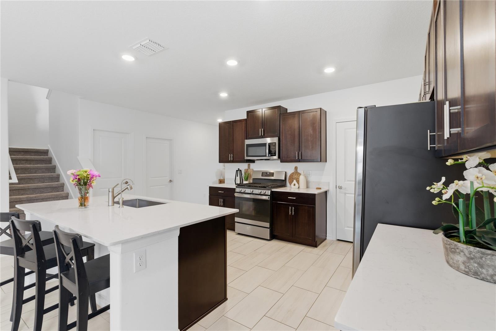 8977 LITTLE BLUESTEM DR, LAND O LAKES, FL, 34637