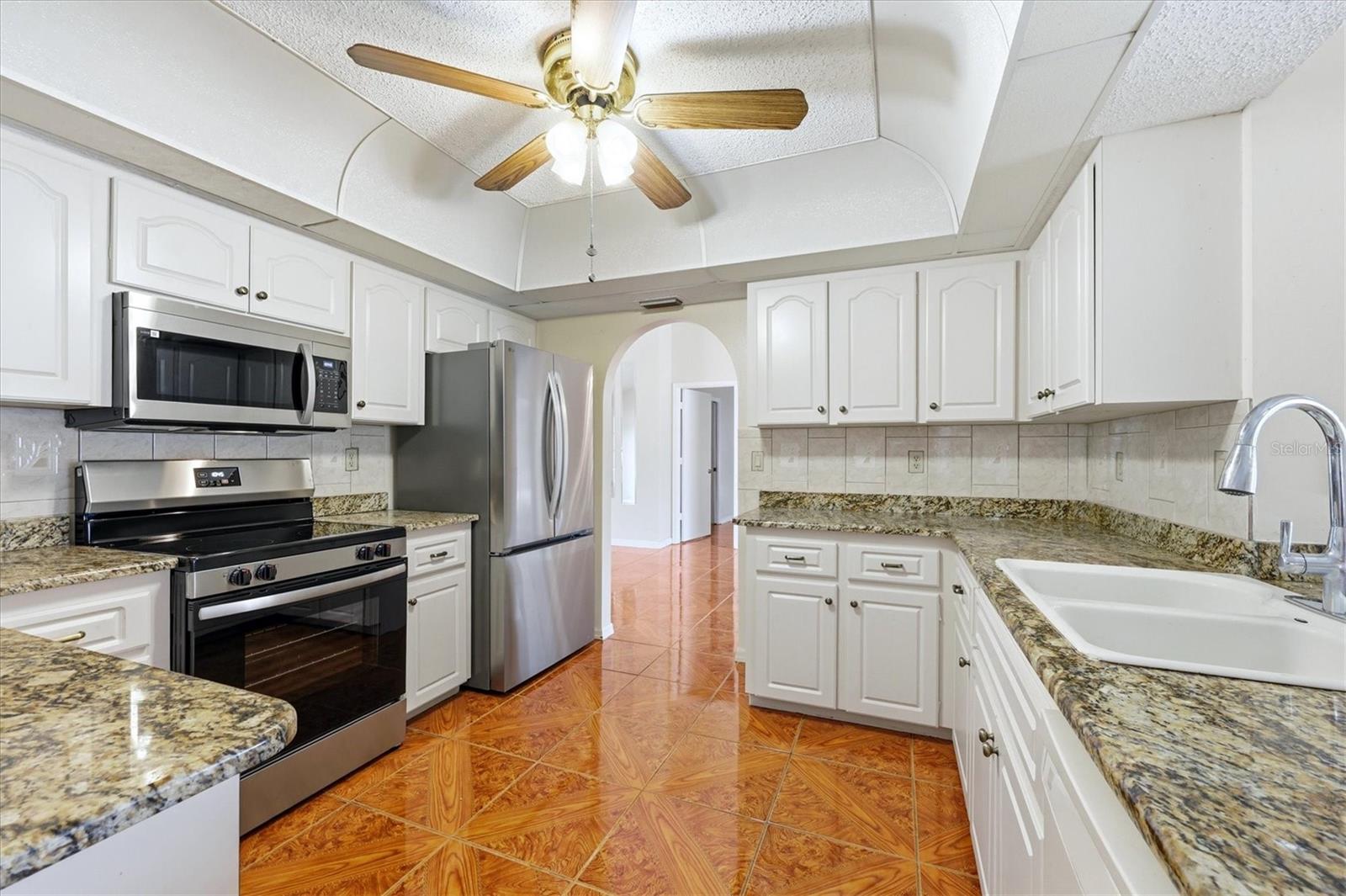 21441 LANDIS AVE, PORT CHARLOTTE, FL, 33954
