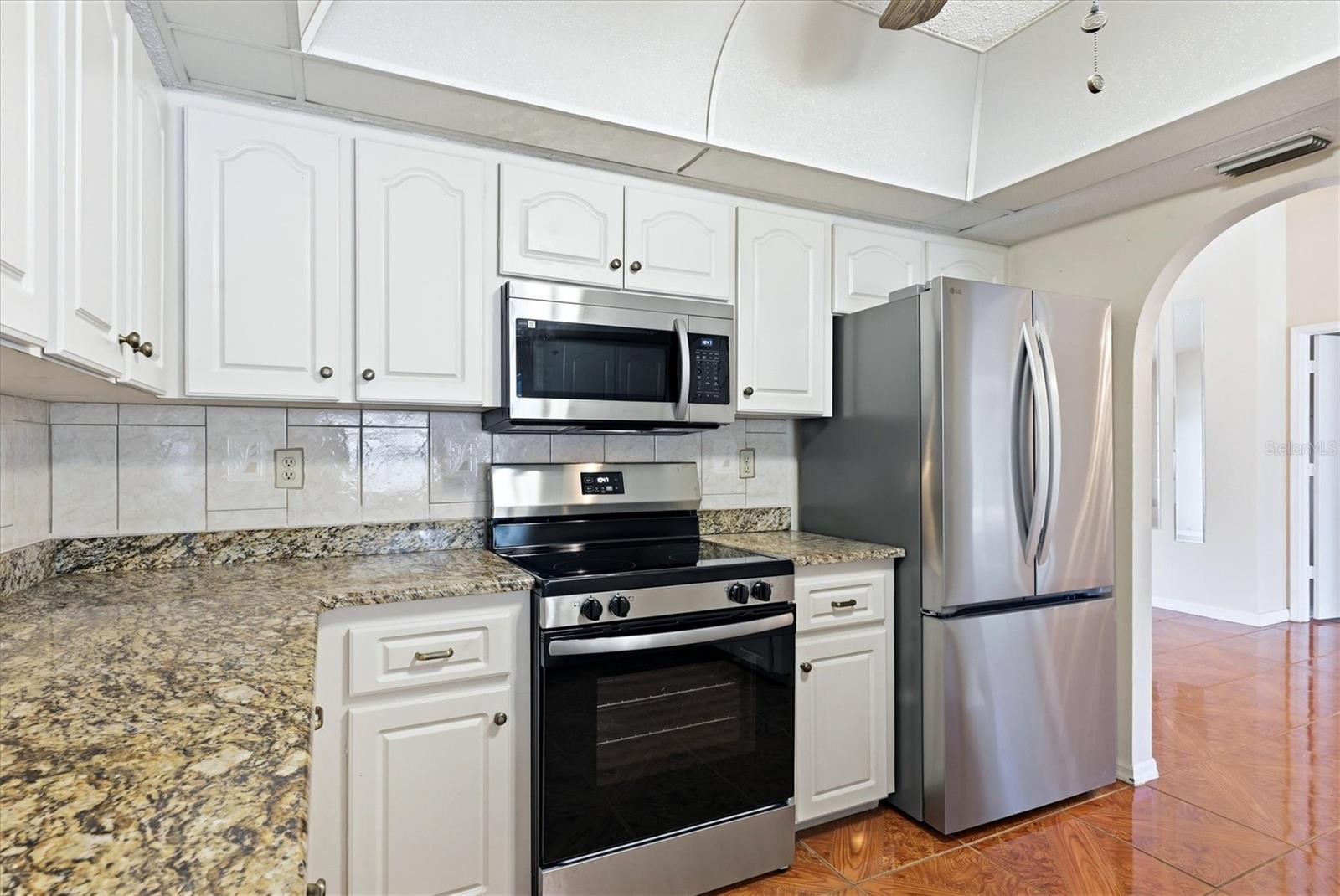 21441 LANDIS AVE, PORT CHARLOTTE, FL, 33954