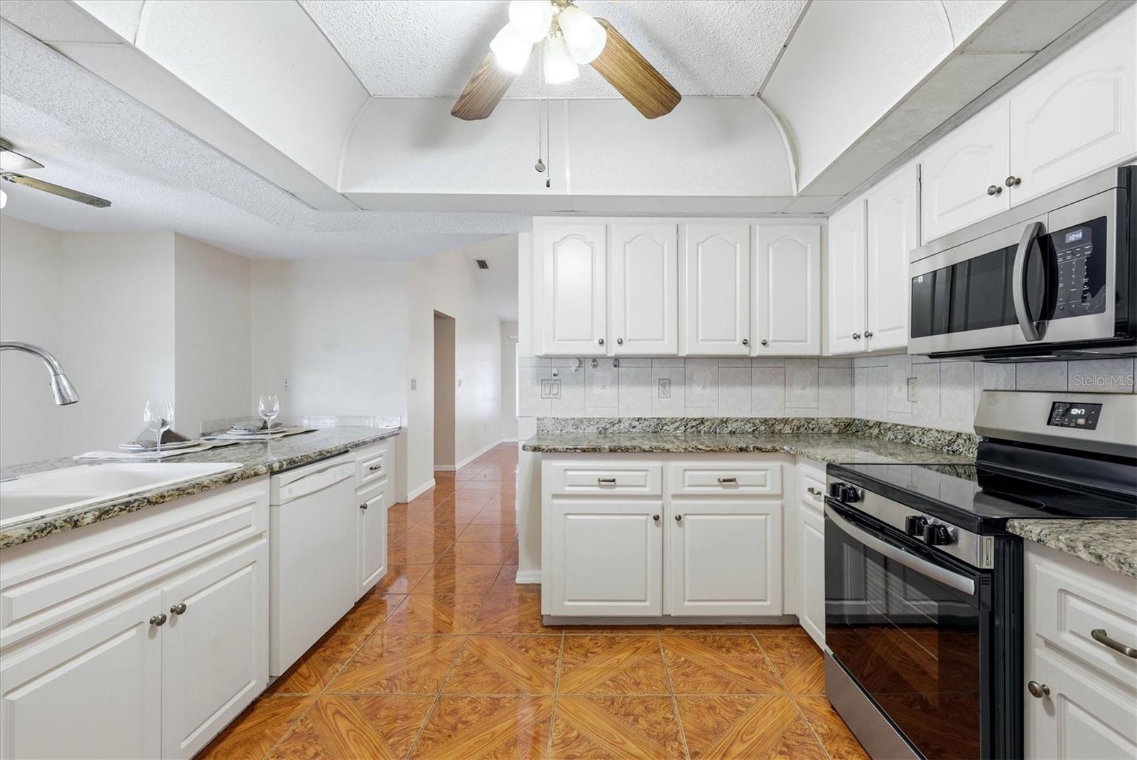 21441 LANDIS AVE, PORT CHARLOTTE, FL, 33954