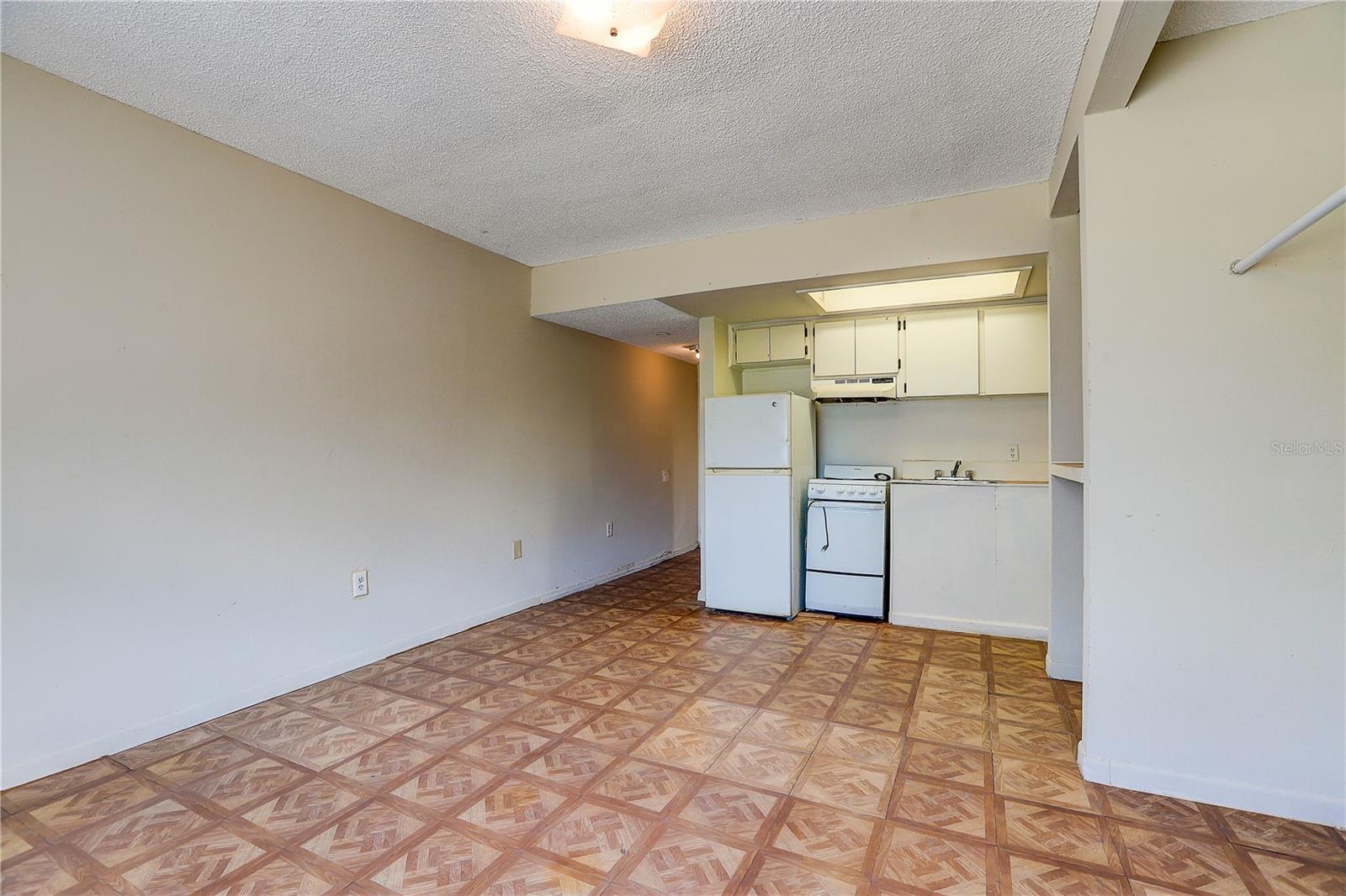 1262 E 113TH AVE #H112, TAMPA, FL, 33612